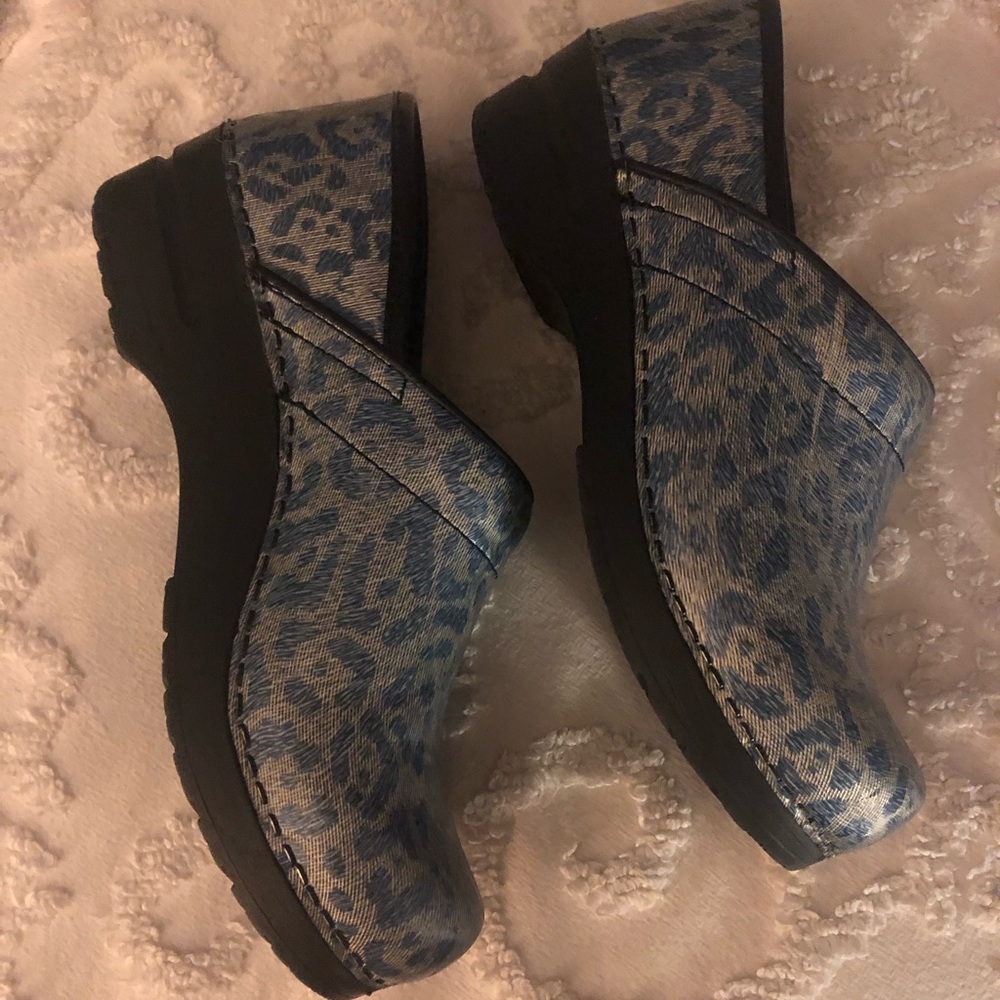 Sanita Danish clogs